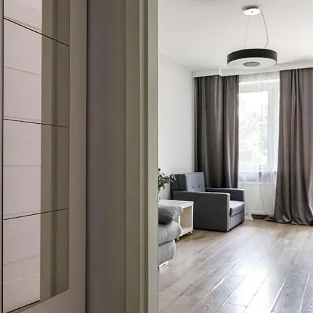 아파트 Close-central - Old Town - Comfortable And Cozy - W3 *